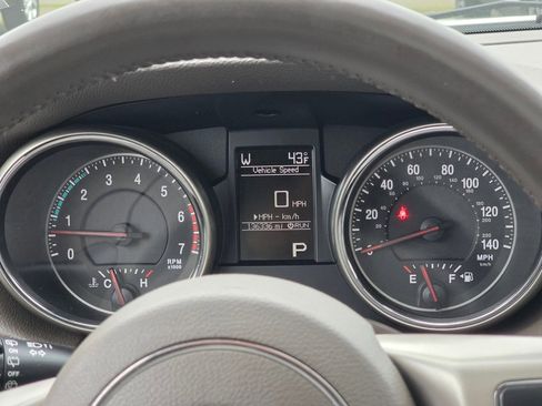 Used 2012 Jeep Grand Cherokee Altitude image 21