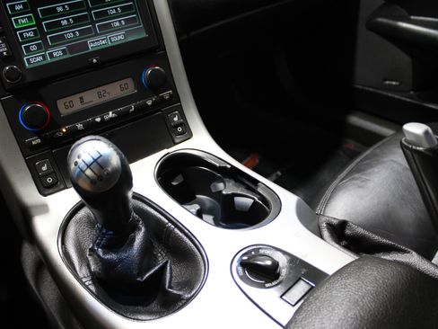 Used 2005 Chevrolet Corvette Convertible w/ Preferred Equipment Group image 11