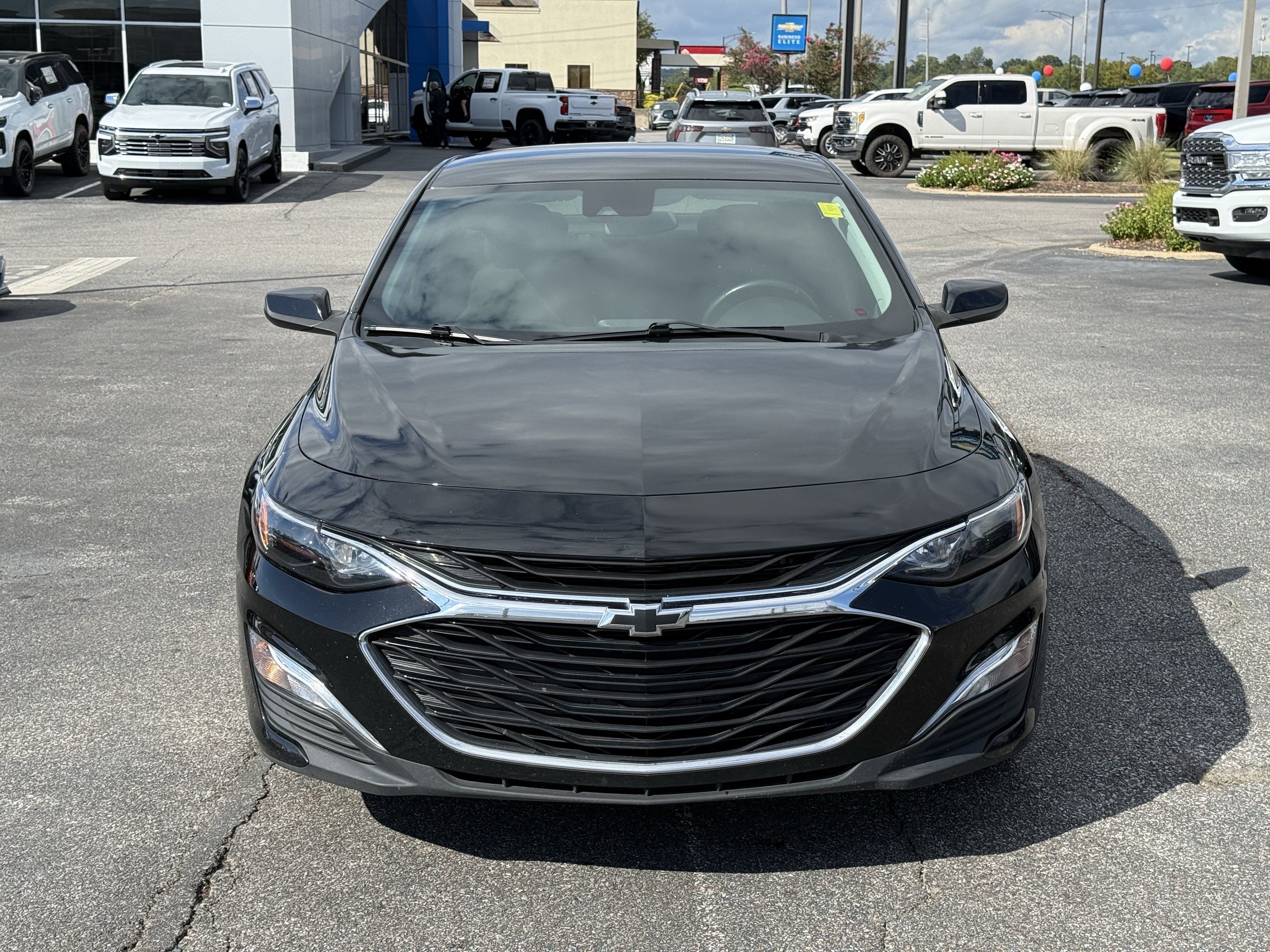Used 2024 Chevrolet Malibu RS FWD image 3