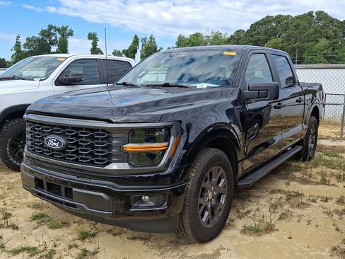 Used 2026 Ford F150 STX w/ Equipment Group 200A RWD image 3