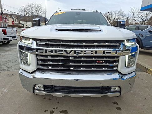 Used 2022 Chevrolet Silverado 3500 LTZ w/ LTZ Plus Package image 2