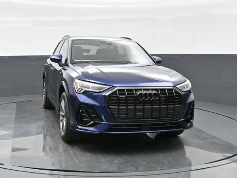 New 2025 Audi Q3 2.0T Premium image 2
