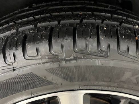 Used 2024 Nissan Pathfinder Platinum w/ Cargo Package image 27