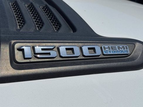 Used 2021 RAM 1500 Laramie AWD/4WD image 9