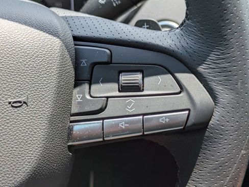 Used 2023 Cadillac XT4 Sport FWD image 28