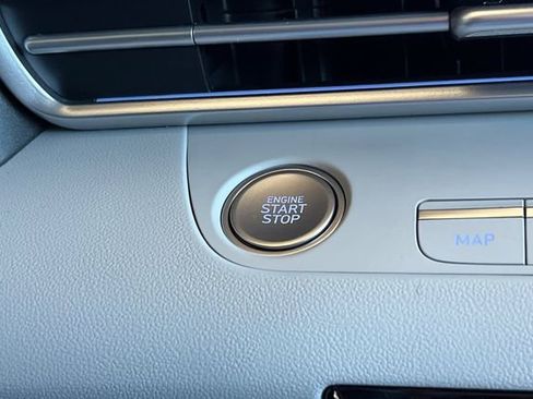 New 2026 Hyundai Elantra Limited FWD image 22