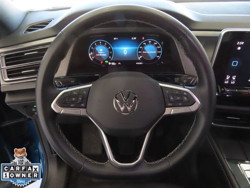 Used 2024 Volkswagen Atlas Cross Sport SE image 17