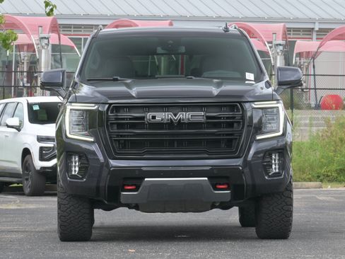 Used 2023 GMC Yukon AT4 w/ AT4 Premium Package AWD/4WD image 34