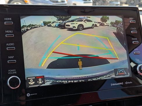 Used 2022 Toyota Camry XSE image 12