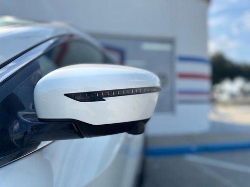 Used 2017 Nissan Murano SL FWD image 11