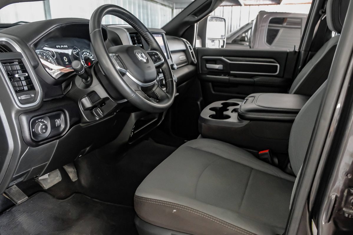 Used 2024 RAM 2500 Big Horn AWD/4WD image 15