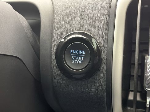 Used 2025 Ford Expedition Active image 24