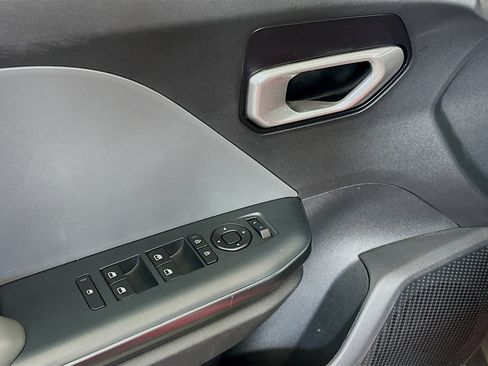 Used 2025 Kia K4 FWD image 15