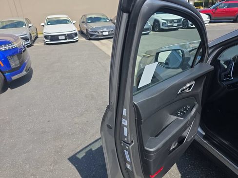 Used 2025 Kia Sportage LX FWD image 10