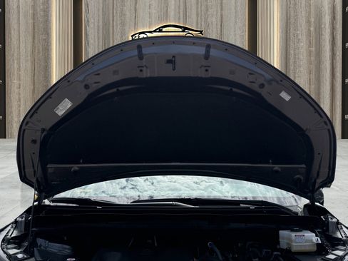 Used 2024 Toyota Sienna LE image 19