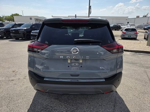 Used 2021 Nissan Rogue SL FWD image 10