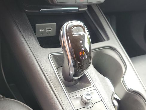 Used 2021 Cadillac XT4 Premium Luxury w/ LPO, Radiant Package FWD image 26