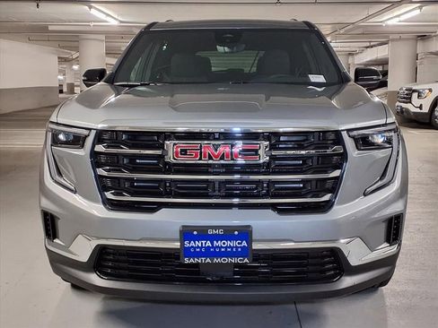 New 2026 GMC Acadia Elevation FWD image 2