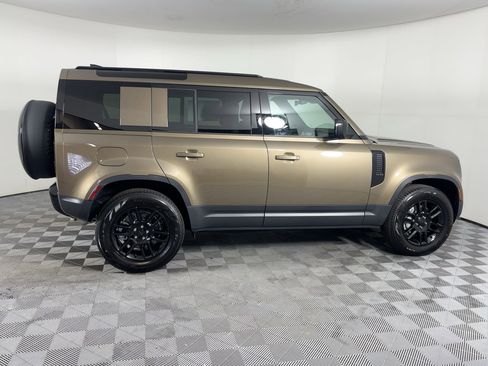 New 2026 Land Rover Defender 110 S image 9