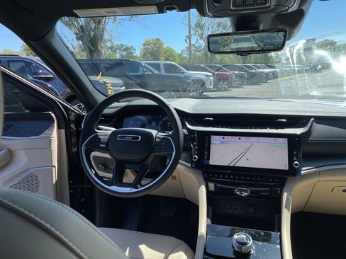 New 2026 Jeep Grand Cherokee L Limited image 40