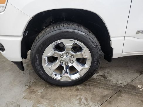 Used 2022 RAM 1500 Big Horn AWD/4WD image 38