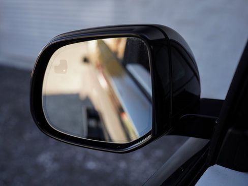 Used 2023 Land Rover Range Rover Sport SE Dynamic image 37