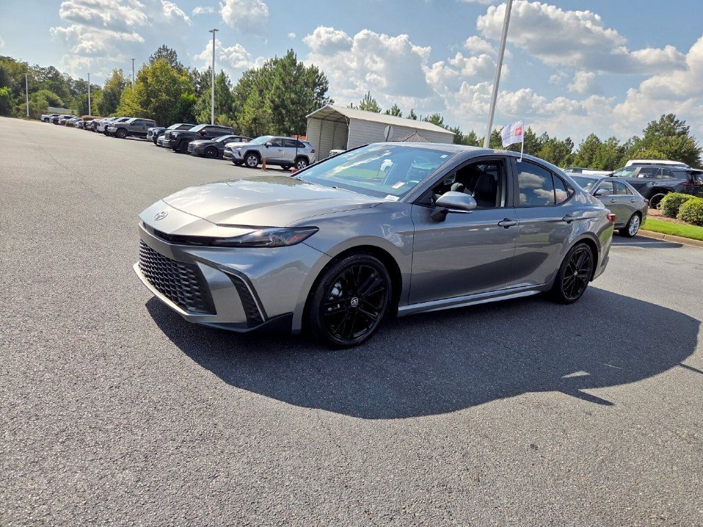 Used 2025 Toyota Camry SE w/ Multimedia Upgrade Package FWD image 3