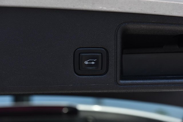 Used 2022 GMC Terrain SLT FWD image 27