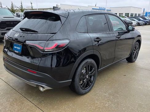 New 2026 Honda HR-V Sport image 5