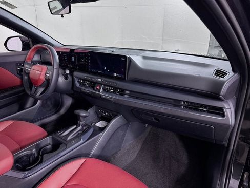 New 2025 Kia K4 GT-Line image 30