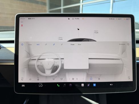Used 2023 Tesla Model Y Long Range AWD/4WD image 24