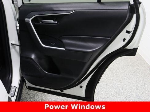 Used 2024 Toyota RAV4 XLE image 35