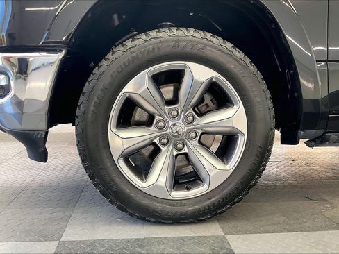 Used 2019 RAM 1500 Limited w/ Advanced Safety Group AWD/4WD image 8