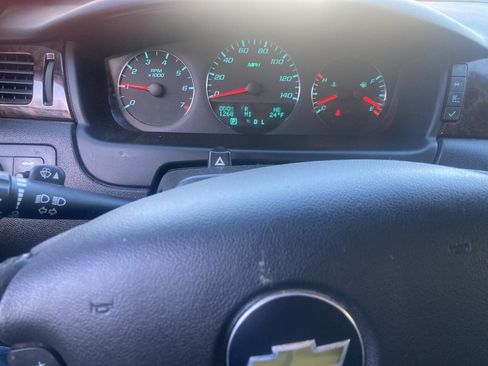 Used 2013 Chevrolet Impala LTZ image 9