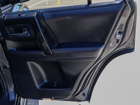 Used 2019 Toyota 4Runner Limited AWD/4WD image 19