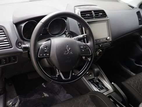 Used 2020 Mitsubishi Outlander Sport SE image 6