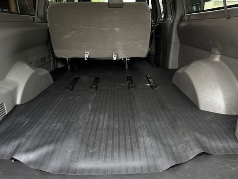 Used 2020 Chevrolet Express 3500 LS w/ Cold Climate Package image 18