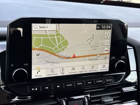 Used 2024 Nissan Pathfinder SL image 19