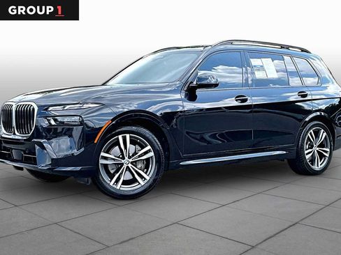 Used 2023 BMW X7 xDrive40i w/ M Sport Package AWD/4WD image 1