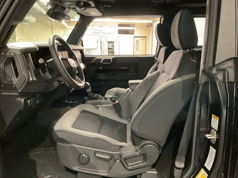 New 2025 Ford Bronco 2-Door AWD/4WD image 8