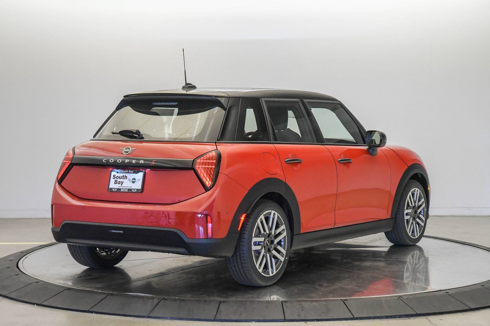 New 2026 MINI Cooper S FWD image 4