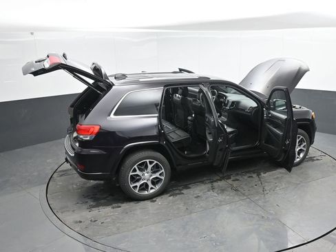 Used 2020 Jeep Grand Cherokee Overland image 58