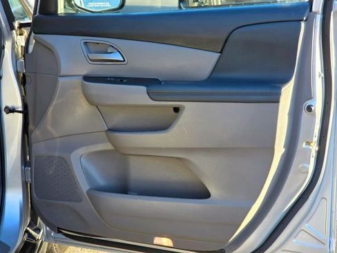 Used 2012 Honda Odyssey EX-L image 27
