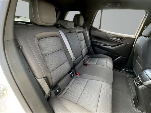 Used 2025 Chevrolet Equinox LT w/ Safety and Technology Package image 24