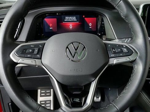 Used 2025 Volkswagen Atlas Cross Sport SEL Premium R-Line image 11