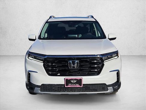 Used 2023 Honda Pilot Elite image 2