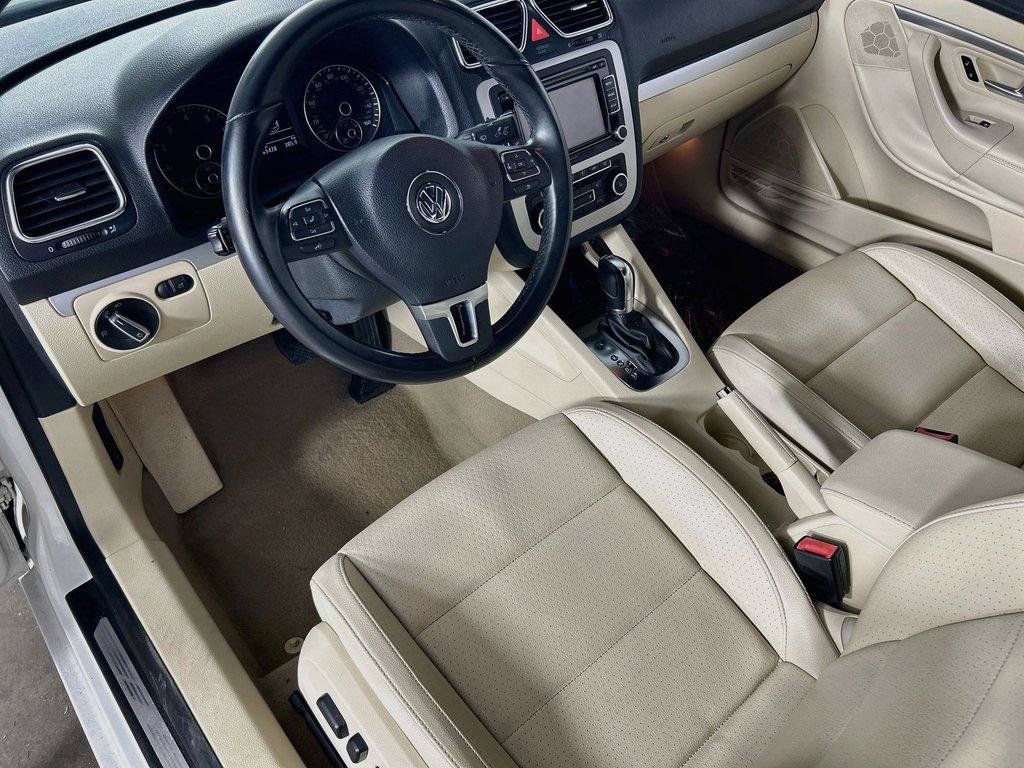 Used 2012 Volkswagen Eos Komfort FWD image 9