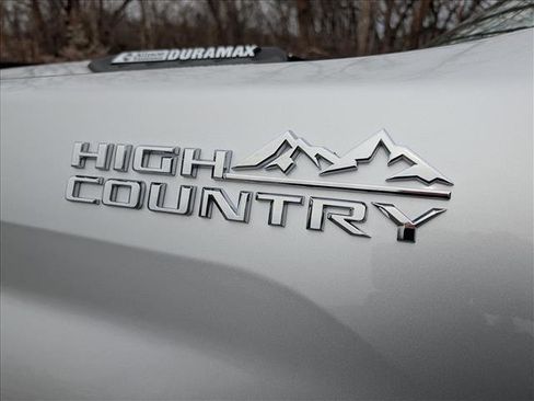 Used 2022 Chevrolet Silverado 3500 High Country w/ Z71 Off-Road Package image 10