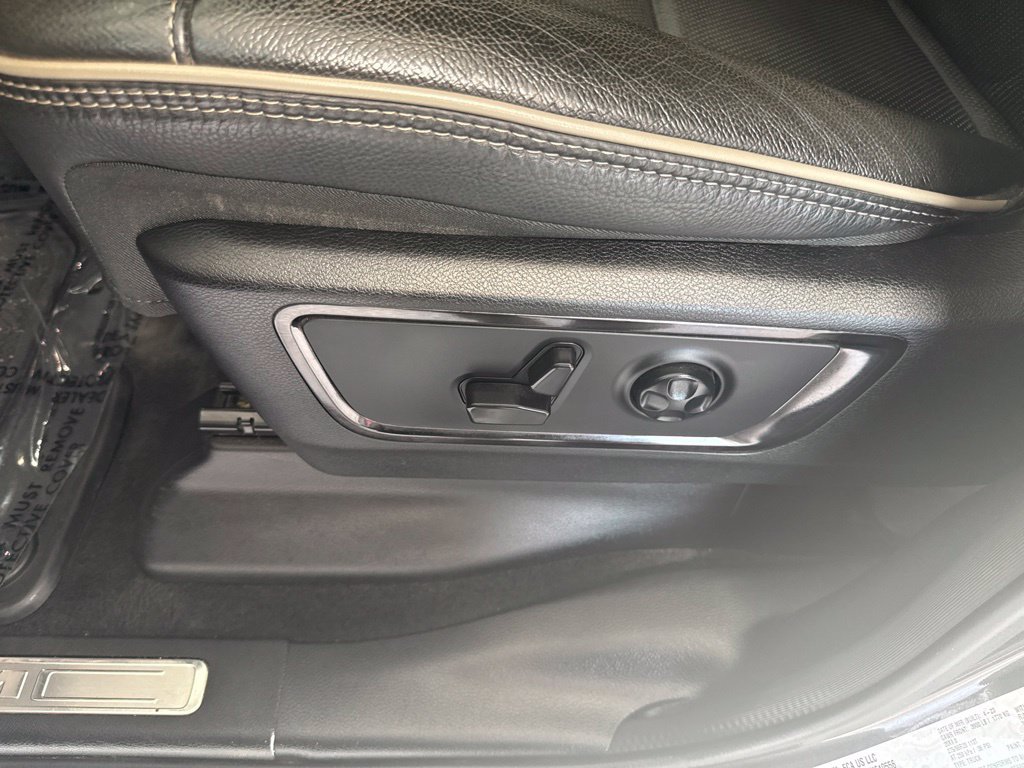 Used 2023 RAM 1500 Limited w/ Body Color Bumper Group AWD/4WD image 18