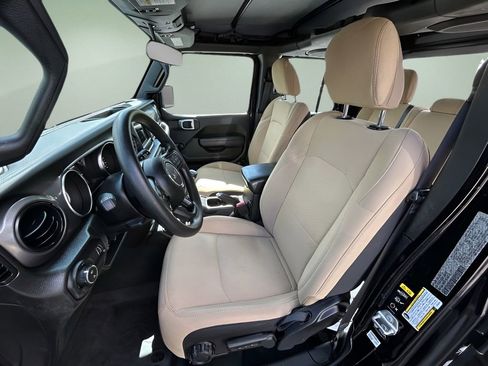 Certified 2023 Jeep Gladiator Sport w/ Trailer Tow Package image 23